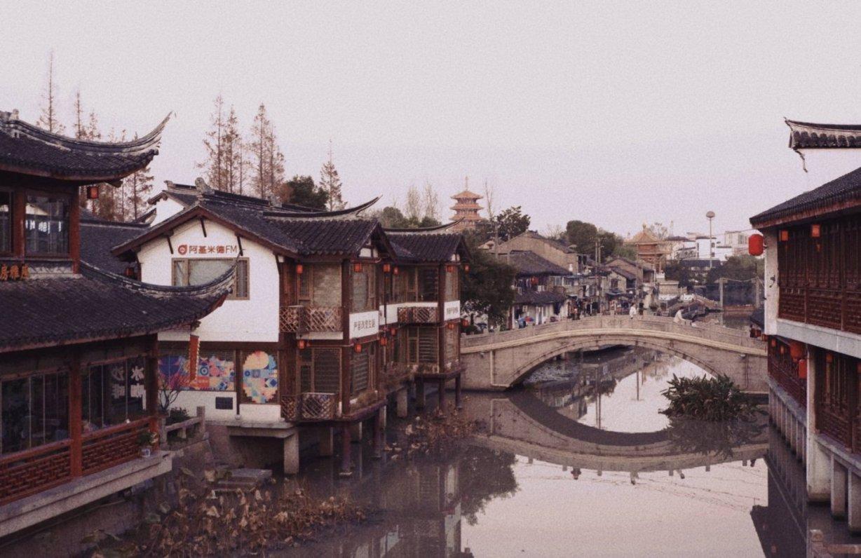 门不当户不对的婚姻:温州富婆执意嫁给穷小伙,婚后却被殴打致死